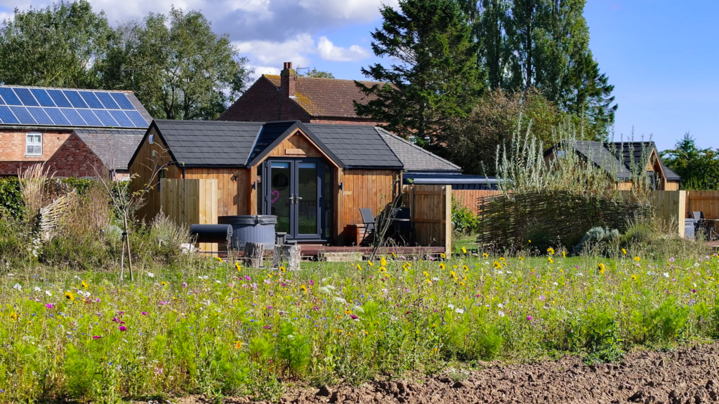 Luxury Glamping Cabin at Wold Escapes