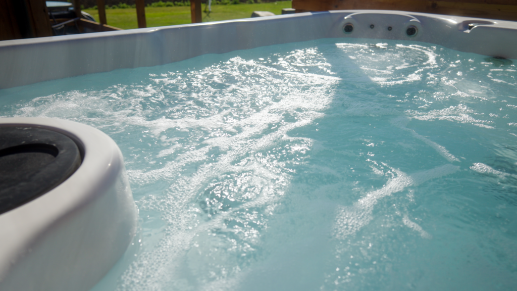 Hot Tub at Crazy Mazy, Wold Escapes