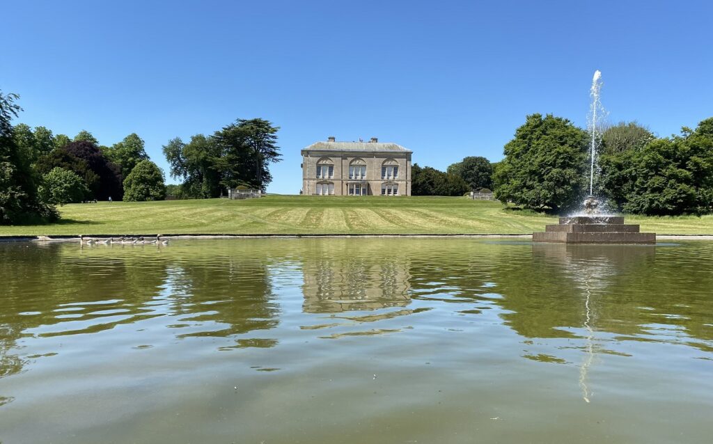Sledmere House near Wold Escapes